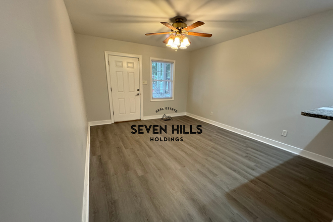 Living Room - 904 Norton St House