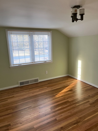 Bed - 4921 Miller Road Ann Arbor, Michigan House