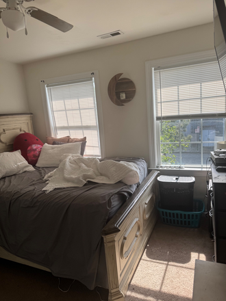 Bedroom - 1 room in Randolph home close to campus available for rent