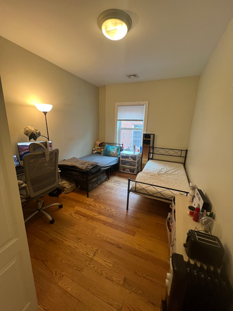 Bedroom - Shared Room Spot for Female in Allston Apartments