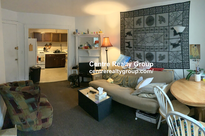 Open kitchen / living room - Mission Hill 3 Bed Gem | September 1, 2025