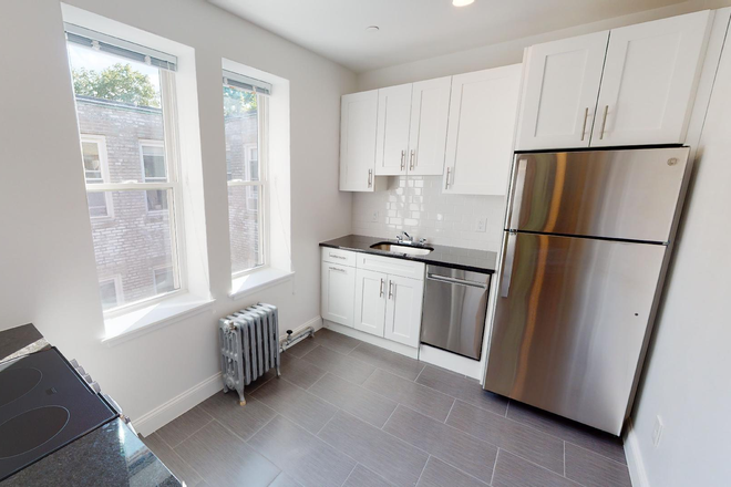 Call NOW for showings! 617-236-8600 - SUTHERLAND RD - GORGEOUSLY RENOVATED *NO FEE!* 1BR/1BA AVAIL *9/1/2025* W/ H&HW INC, LNDRY IN BLDNG