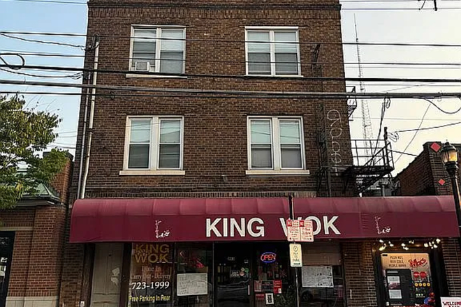 Outside street view - 220 W McMillan Student Housing - Spacious 2 bed/1 bed apartments just 200 feet from UC campus