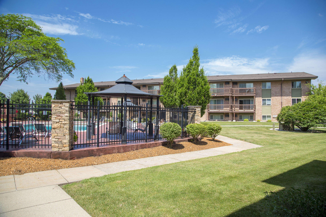 Community - BerryTree Apartments, Unit B-05