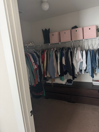 Closet - Redpoint Apartment - 1 room for sublet in a 4 x 4.5 apartment - spring semester