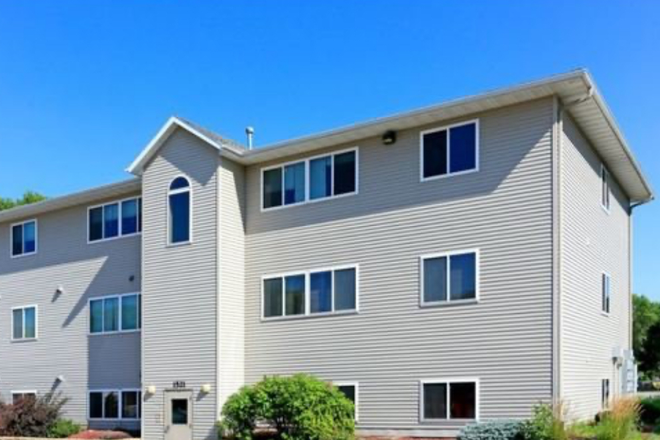 Outside street view - Highland hills Apartments