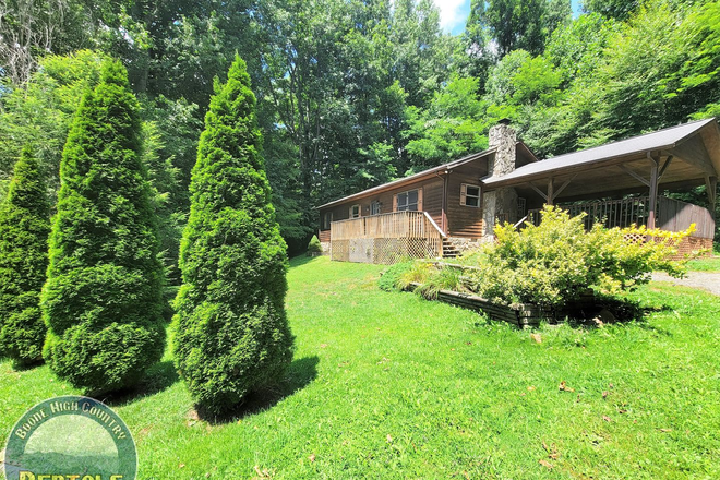 Photo - 3/2 One-Level Living Cabin in A Serene Setting! House