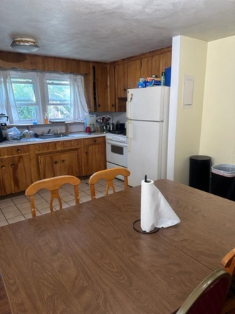 first floor apartment kitchen - rooms in 2 family house, close to BC, BU