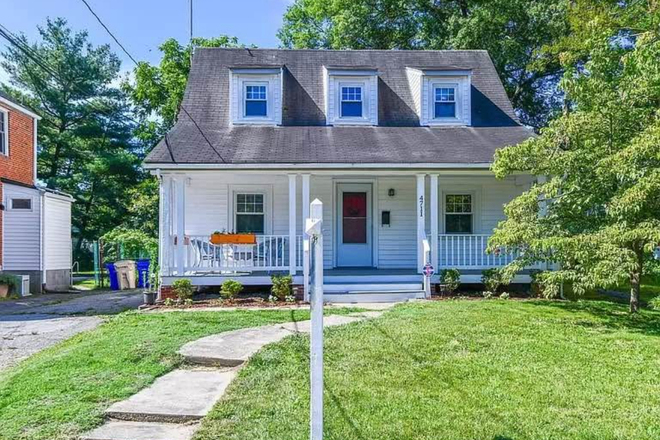 Outside Street View - 1 month sublet for August 2025