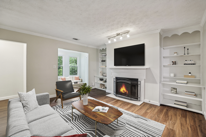 1951 Brian Way - Spacious renovated condo with dual primary suites