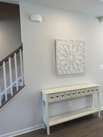 Stair wall - Contemporary Townhouse