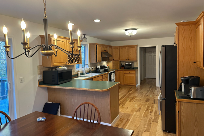 Kitchen - 37 Old Sawmill Rd - 1 Bedroom Available House