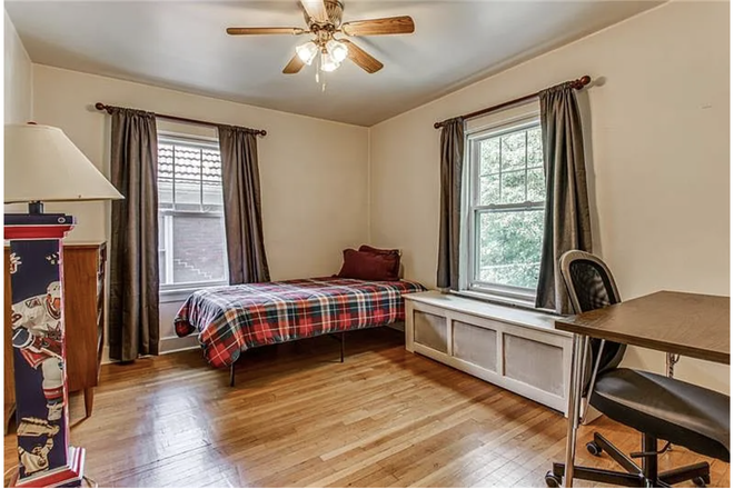 Bedroom 2 for sublease - 3 Bedroom sublease for spring 2027, 5-10 minute walk to CMU campus House