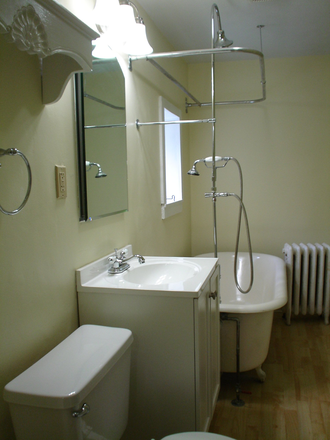 bathroom - Sweet Apartment Furnished ready for you