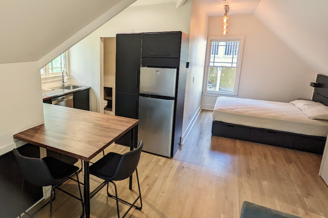 Eat-in kitchen - Easy access to Emory and Georgia State--Utilities included--Fully furnished Apartments