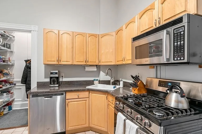 Kitchen - Amazing apartment in the heart of the South End!!