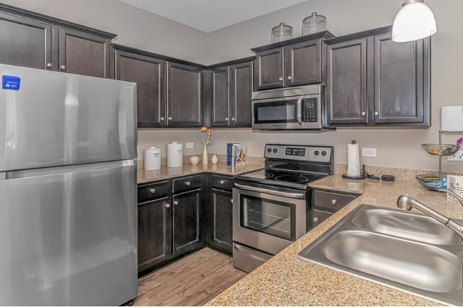 Kitchen - The Arch, largest apartments in Conway, right across from CCU campus!