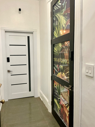 Upper Level Entry - Chez’ Benee’ Townhome