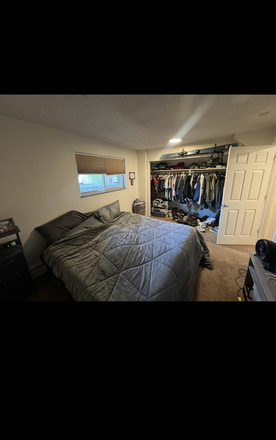 Other room available for rent - University Townhomes, Apartment 103