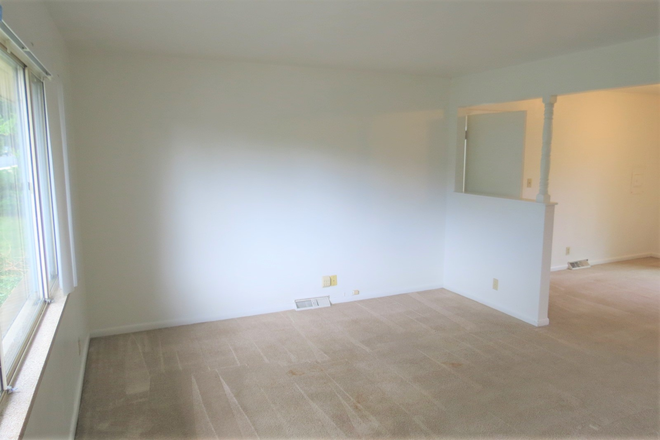 815 - 815 32nd St. (4BR /2BA) House