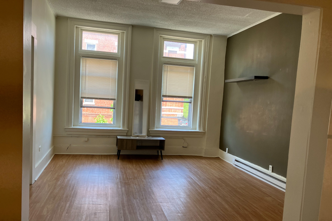 Living room - EFFICIENT 1 BEDRM/1BATH