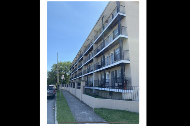 Outside street view - Elliston Place Quarters #106