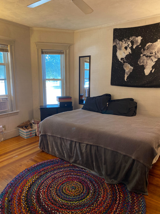 Bathroom 2 - Must See: large 3 BR Condo in Desirable Neighborhood Close to Tufts