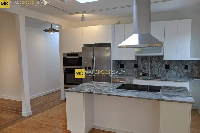 Call NOW for showings! 617-236-8600 - HARVARD ST - *NO FEE* LUXE 3BR IN CENTRAL SQ AVAIL *9/1/2026* W/ IN UNIT LNDRY, 2 BATHS, SHARED YRD! Apartments