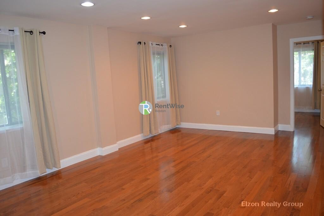 1 - AUG 2025-Sweet Brighton 3 bed 1.5 bath on Comm Student OK! Apartments