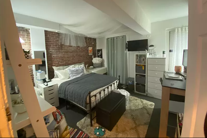 bedroom - **BEAUTIFULLY UPDATED UNIT - 4 BED/2 BATH ON MASS AVE ** Apartments
