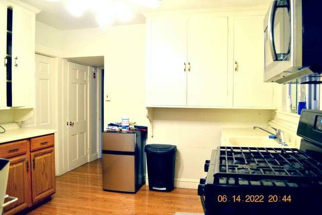 Kitchen - No fee! Huge private room for rent, individual lease, 5 min walk to BC and T stop to downtown/NEU