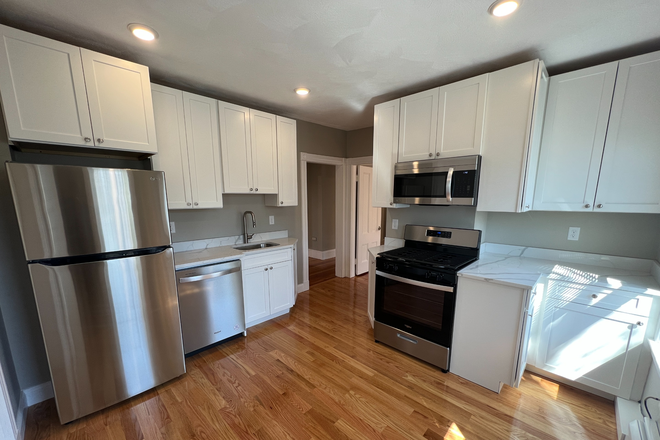 kitchen - Gorgeous, Renovated 3 Bed / 1 Bath w/ Laundry in Unit & Parking for rent! Available 9/1/26!!