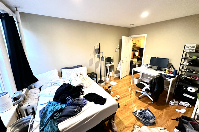 1 - BU Off Campus Saint Paul/Egmont Condo for Rent 1/2 Month Free Rent 9/1/26