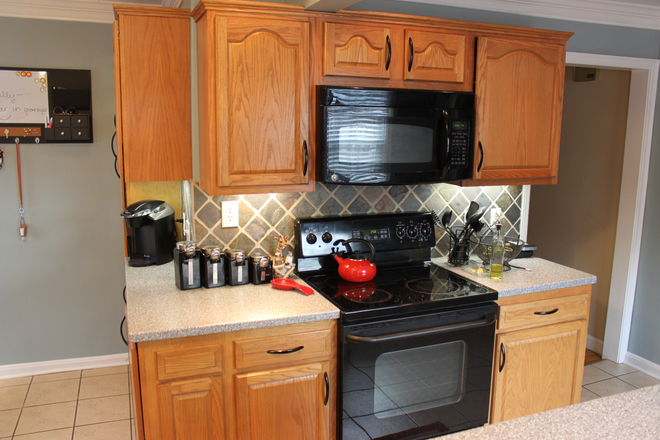 Kitchen - 1615 Deer Park Avenue $650/person House