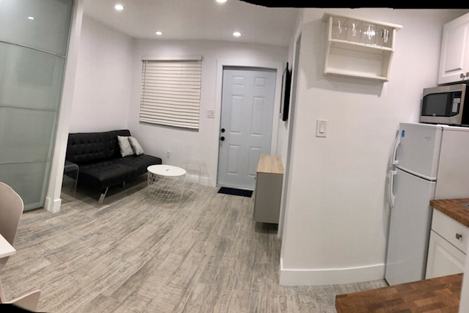 Guest house - AVAILABLE ON June 1, 2025 GUEST HOUSE - Utilities included