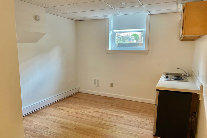 STUDIO - NO BROKER FEE - UNFURNISHED STUDIO AT 405 BEACON STREET AVAILABLE NOW Apartments