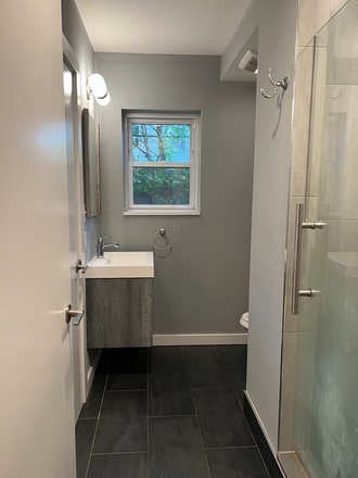 Bathroom - 2bd/2ba unit available 9/1