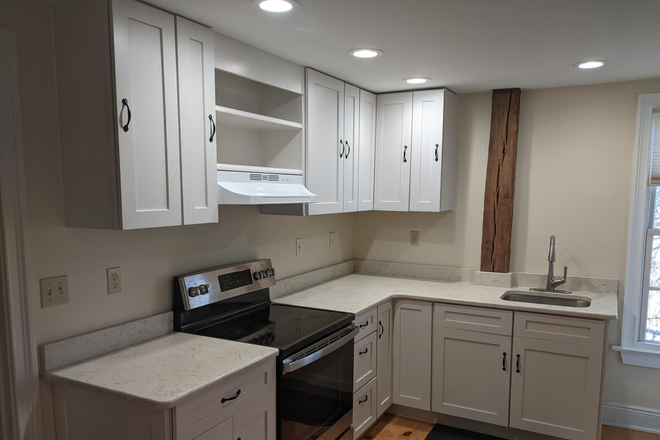 Kitchen - Common Fields Apartments