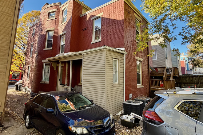 PROPERTY - 2BD Duplex Unit for Rent Duplex