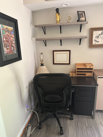 Room 1 with 1/2 Bath - Desk area - Medlock Park- Furnished Room-All Utilities Inc. $795 Close to Shuttle Great for student without car! House