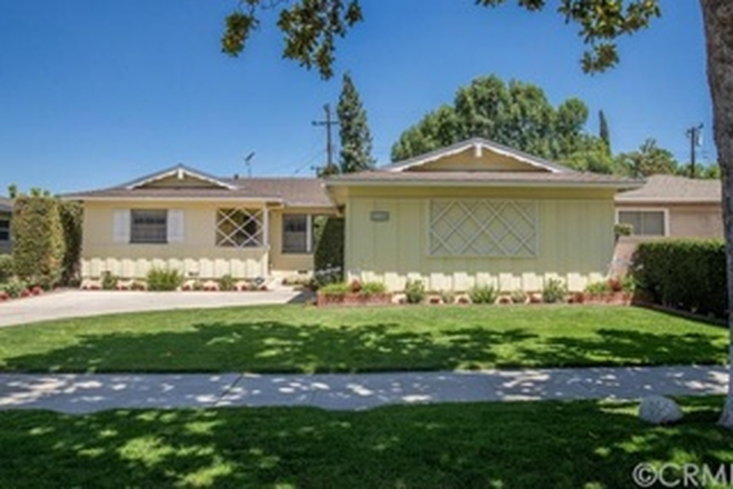 Street view - Spacious 4BR / 2BA Home Near Chapman University – Lomita Ave