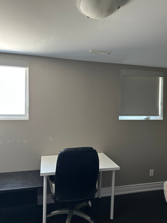 Room(Street View) - Furnished private room in 3- Bedroom unit