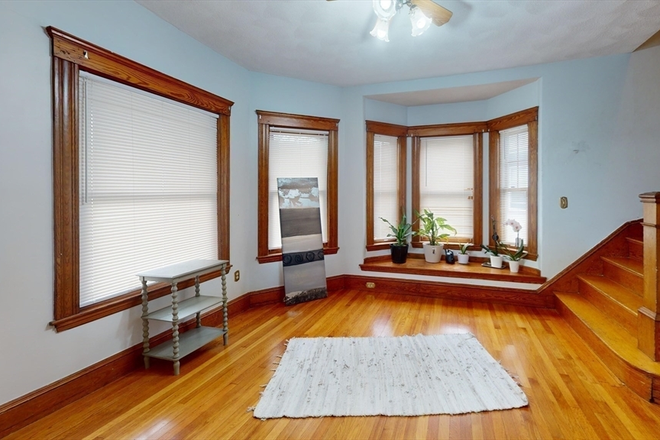 Living room - 5B2B Apartment