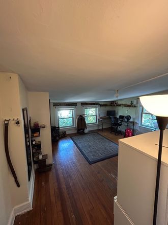 Bedroom - Bedroom available with parking lot included in Rent!