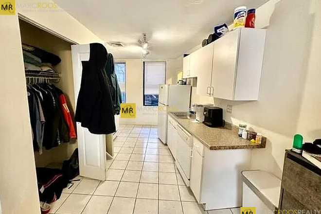 Call NOW for showings! 617-236-8550 - CHARTER ST - *1/2 FEE* ADORABLE STUDIO IN NORTH END AVAIL *9/1/2025* W/ LNDRY IN BLDNG NEAR WTRFRNT!