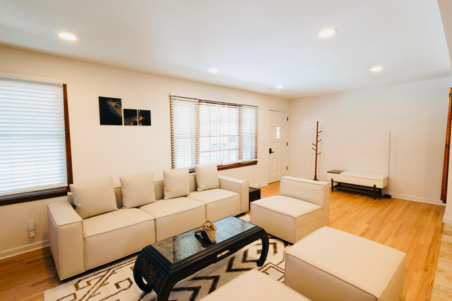 Living area - Pura Vida 1