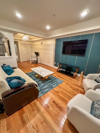 Livingroom - Furnished Modern 3bed/2bath close to Seton hall university (Utilities included) Apartments