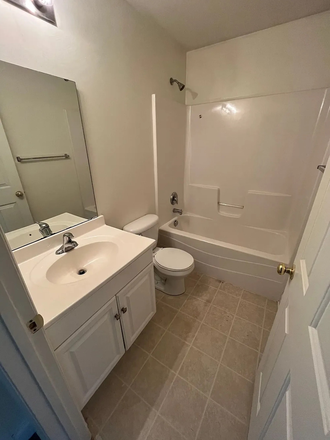 Bathroom - Condo in Tabor Village Dr