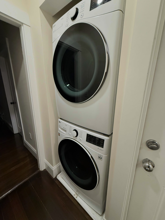in unit laundry - 1 bedroom for sublet at Brookline, close to Longwood medical area Apartments