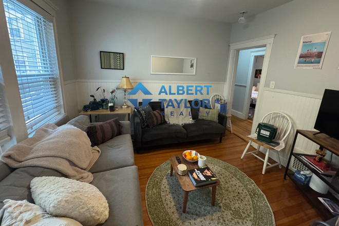 Living Room - Huge 3 Bed in Cambridge!!